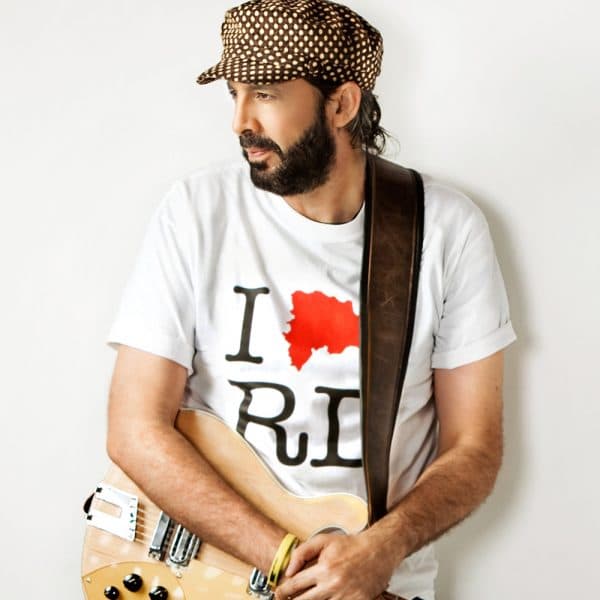Juan Luis Guerra y 440 Hits
