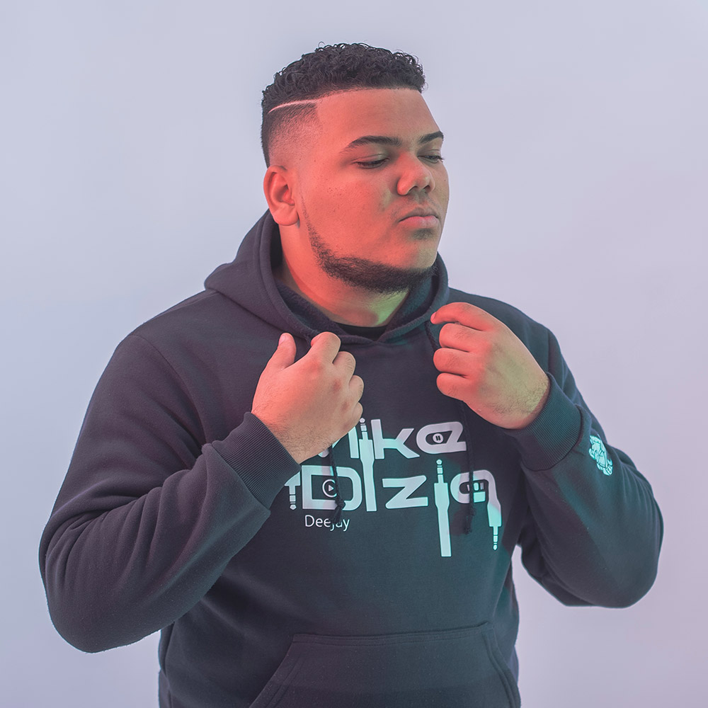 DJ Mike Dizla